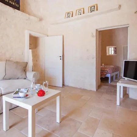 Vila Sleeps 4 Pool Wifi